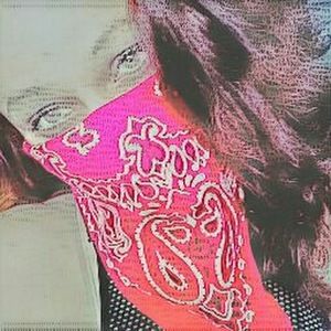 Meet your Posher, Liz